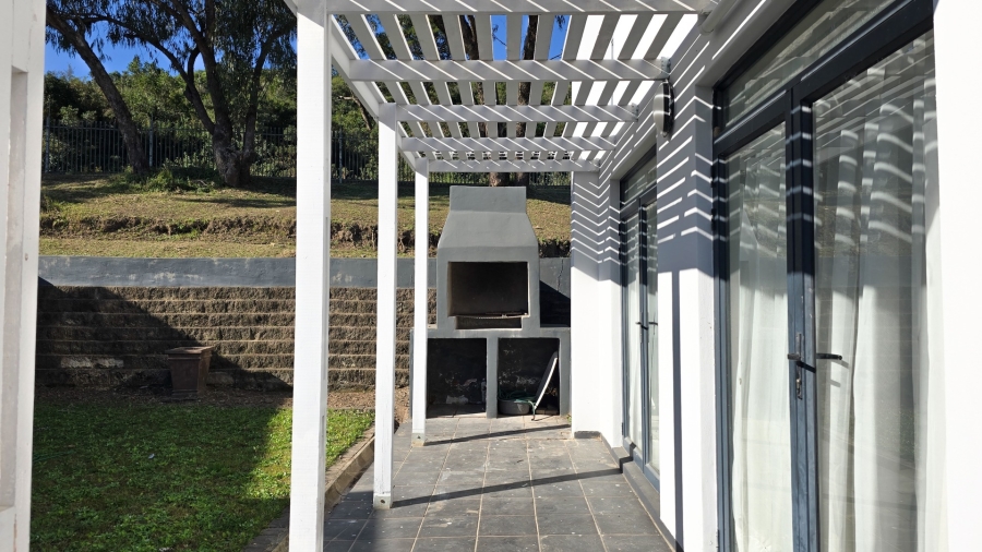 2 Bedroom Property for Sale in Nahoon Valley Park Eastern Cape